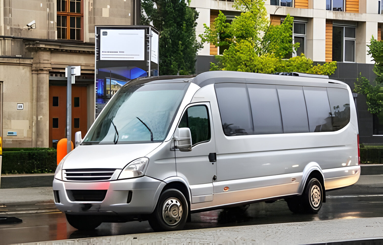 Expert Guide To Hiring A Minibus For Different Occasions